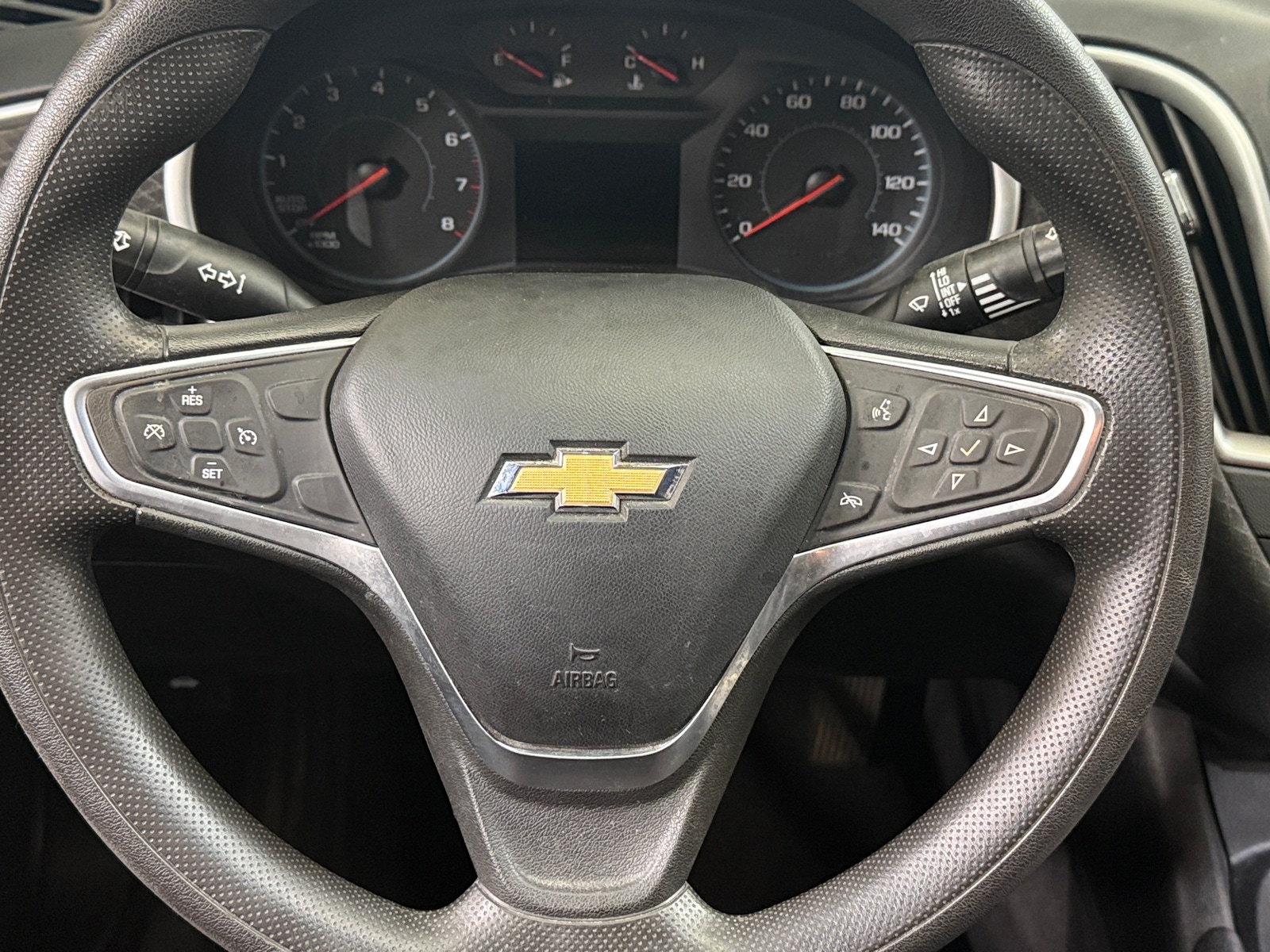 Thumbnail: 2022 Chevrolet Malibu - 5