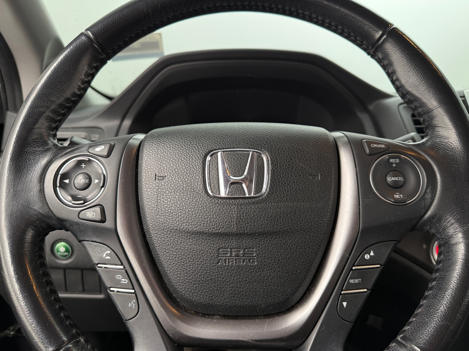 Thumbnail: 2018 Honda Pilot - 4