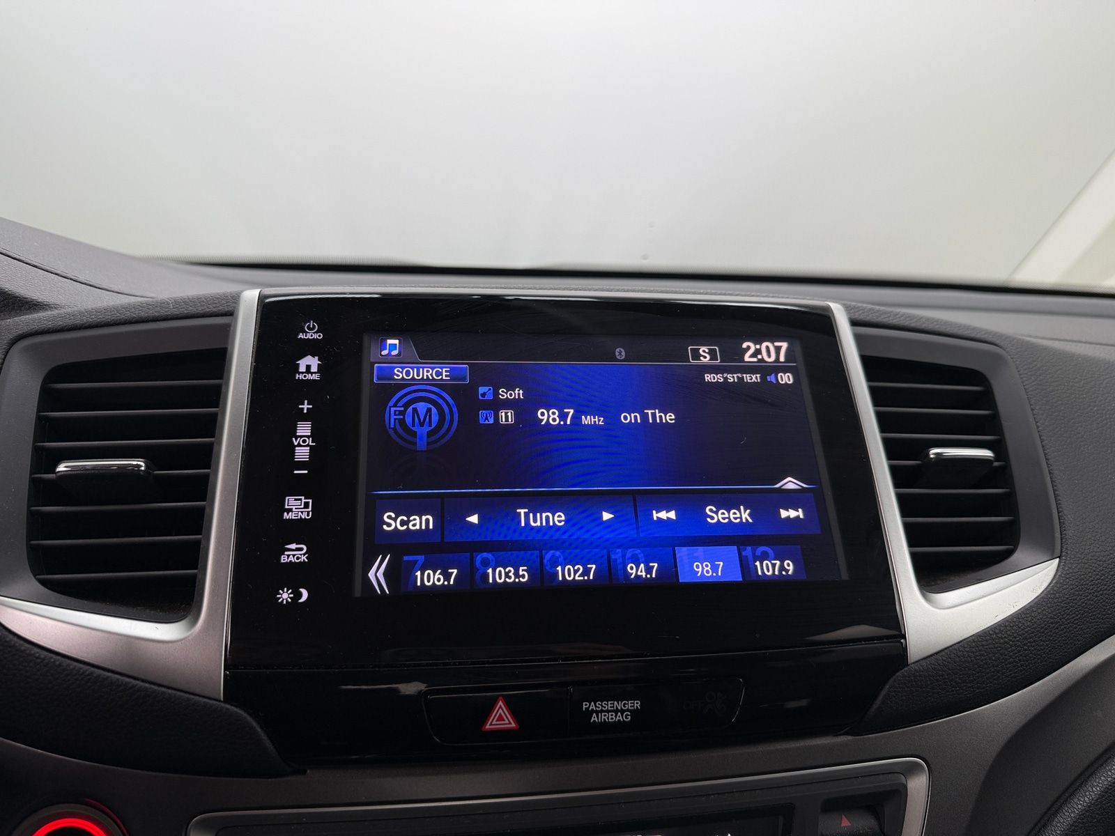 Thumbnail: 2018 Honda Pilot - 3