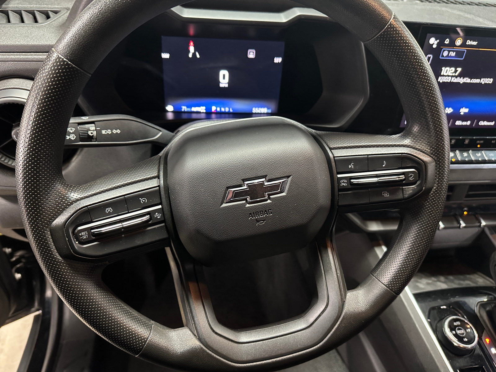 Thumbnail: 2023 Chevrolet Colorado - 5