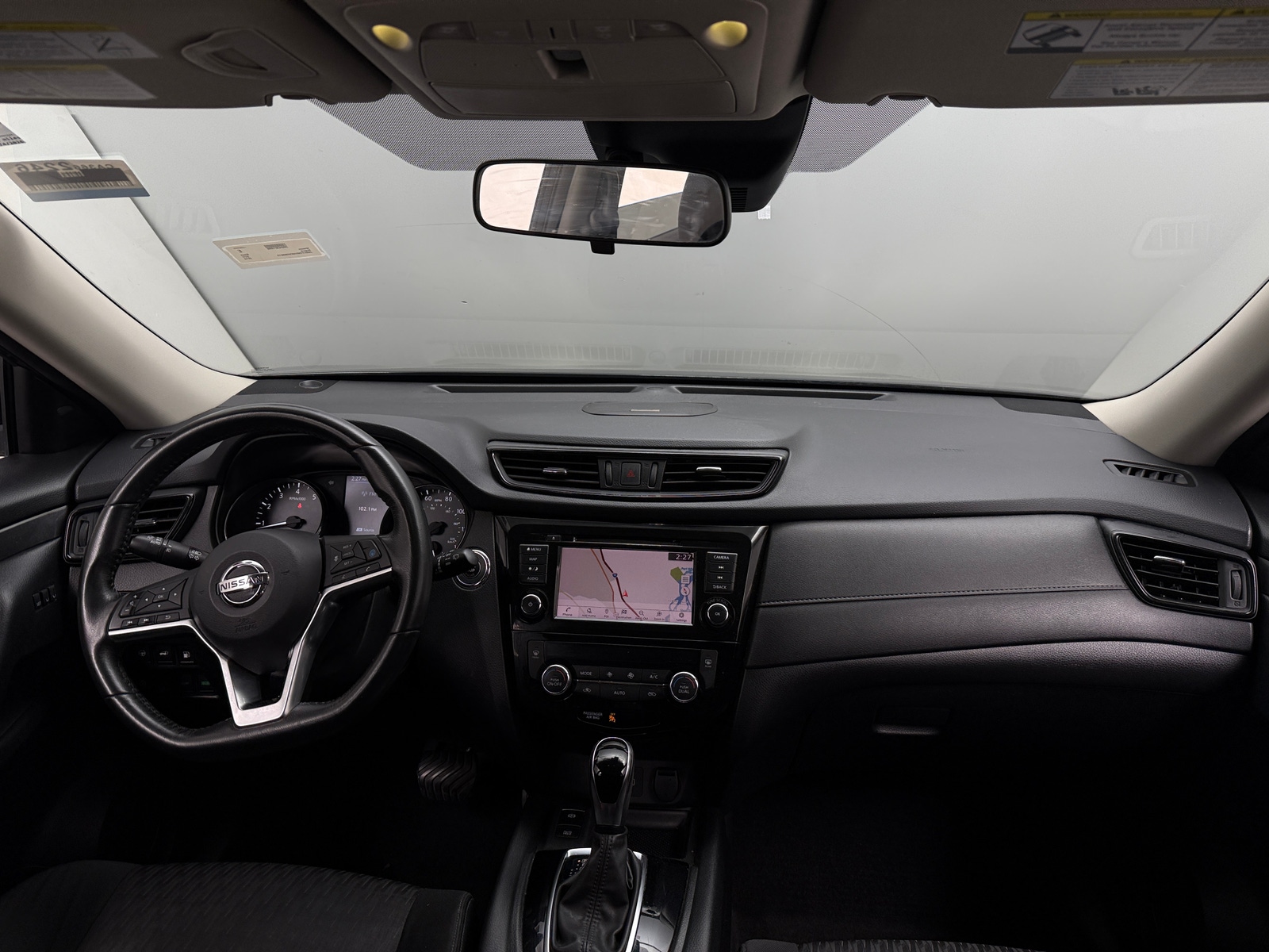 Thumbnail: 2019 Nissan Rogue - 3