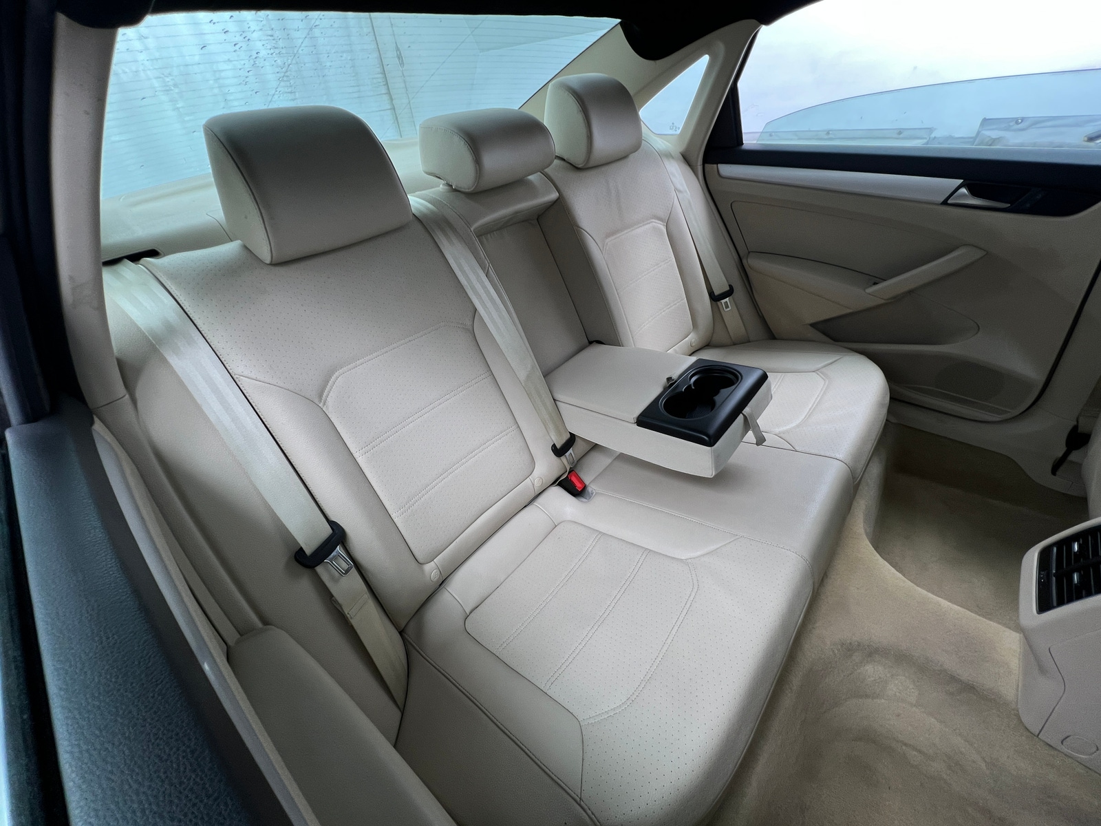 Thumbnail: 2013 Volkswagen Passat - 5