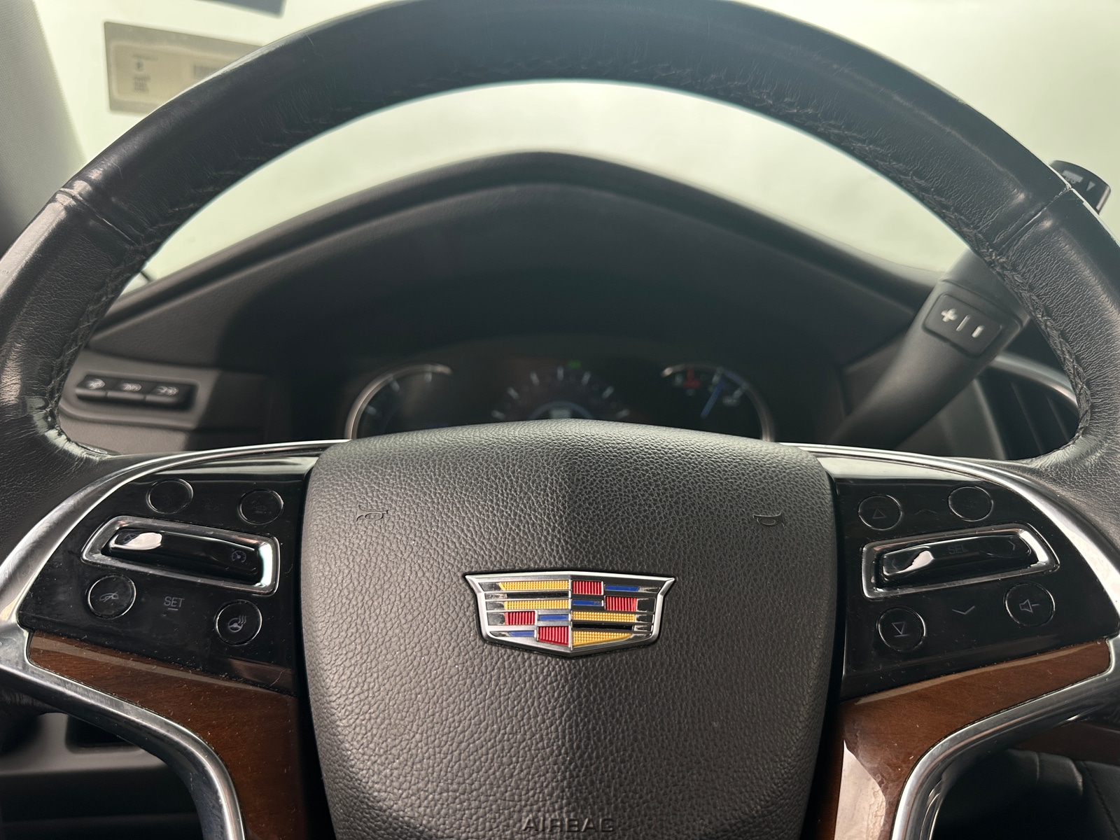 Thumbnail: 2020 Cadillac Escalade - 4