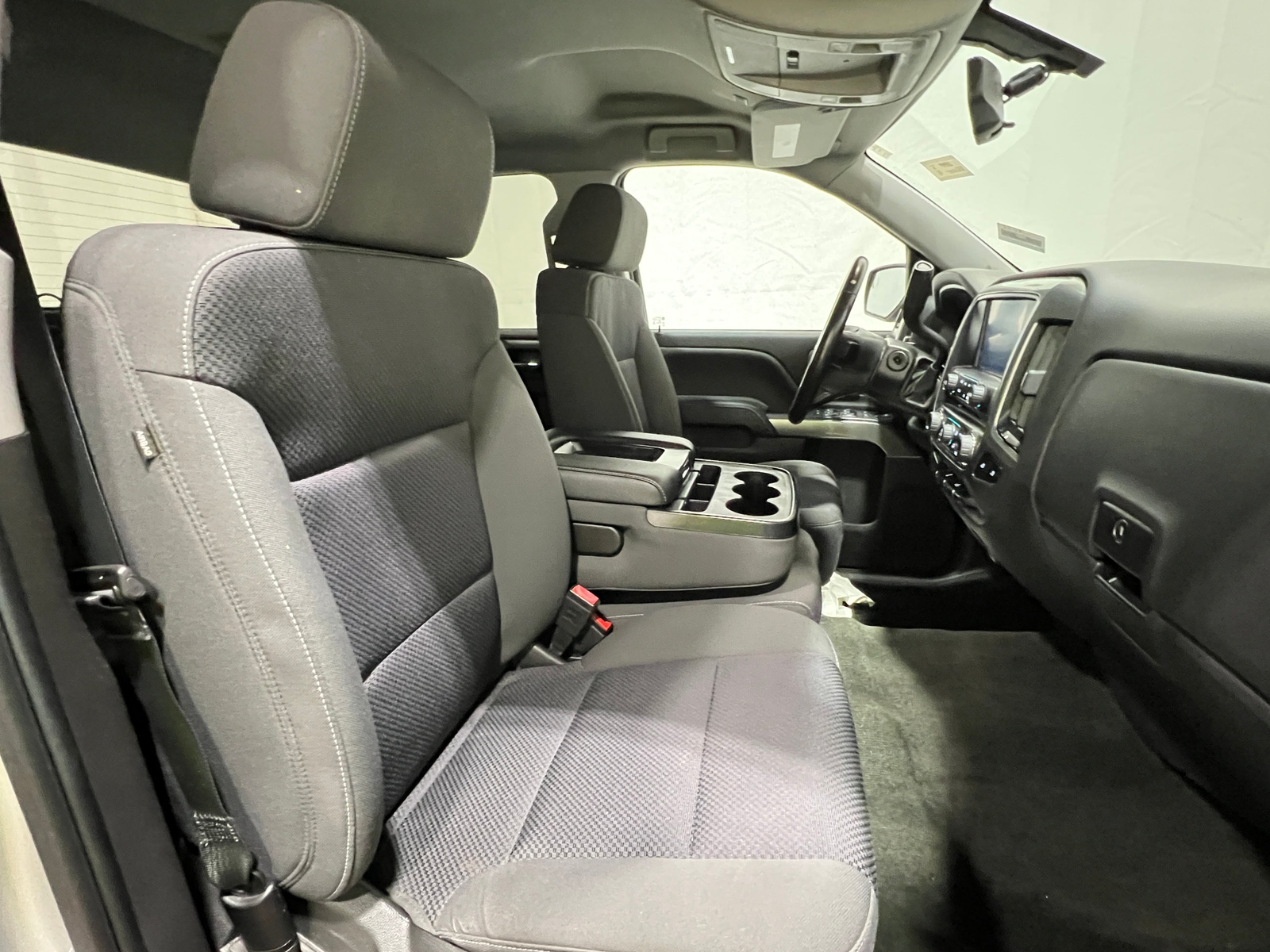 Thumbnail: 2018 Chevrolet Silverado 1500 - 2