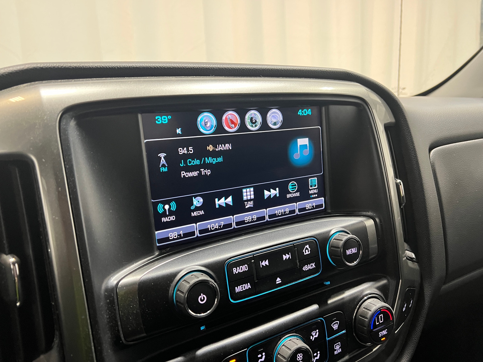 Thumbnail: 2018 Chevrolet Silverado 1500 - 4