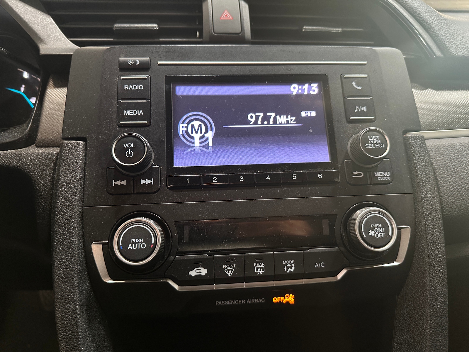 Thumbnail: 2019 Honda Civic - 4