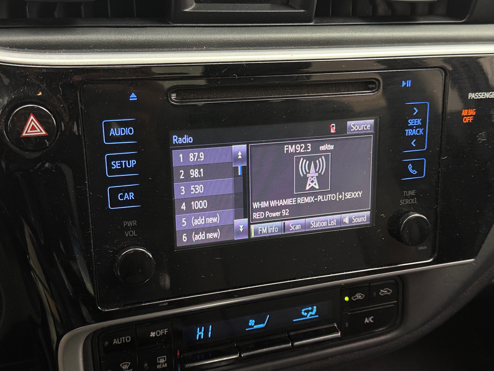 Thumbnail: 2017 Toyota Corolla - 4