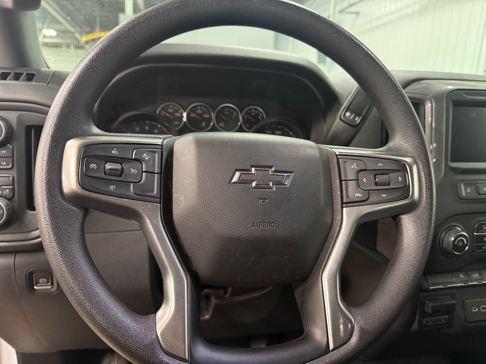 Thumbnail: 2021 Chevrolet Silverado 1500 - 5