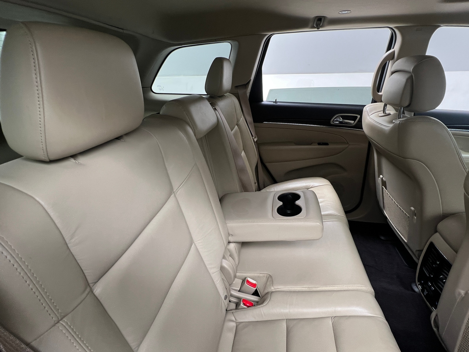 Thumbnail: 2017 Jeep Grand Cherokee - 5