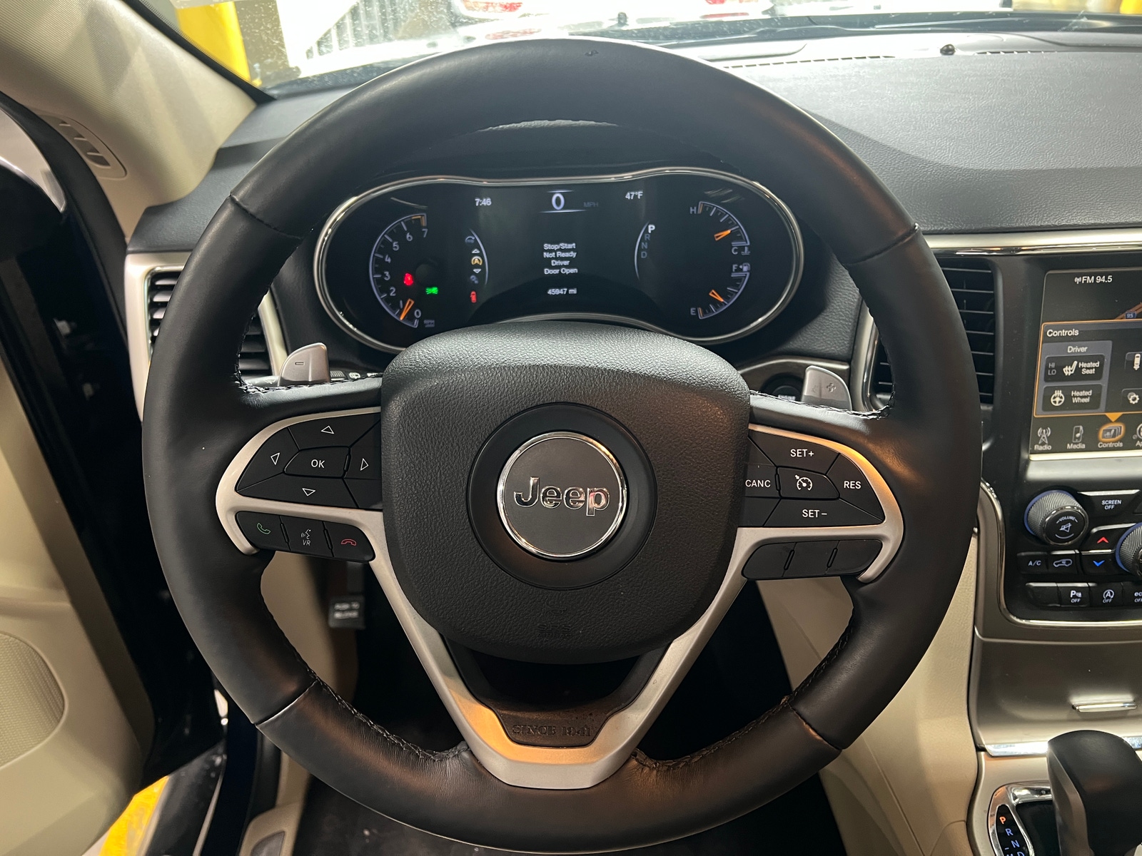 Thumbnail: 2017 Jeep Grand Cherokee - 4