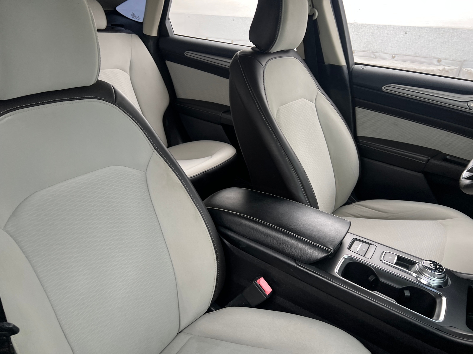 Thumbnail: 2020 Ford Fusion - 2