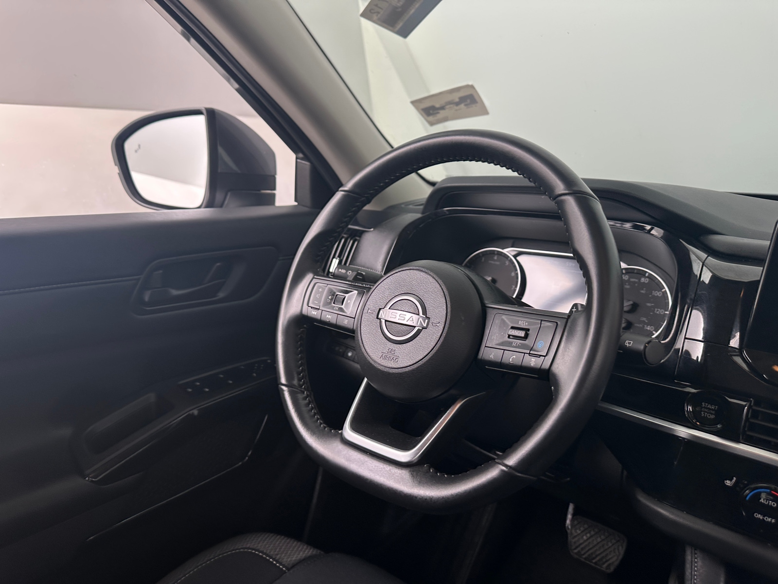 Thumbnail: 2025 Nissan Pathfinder - 5