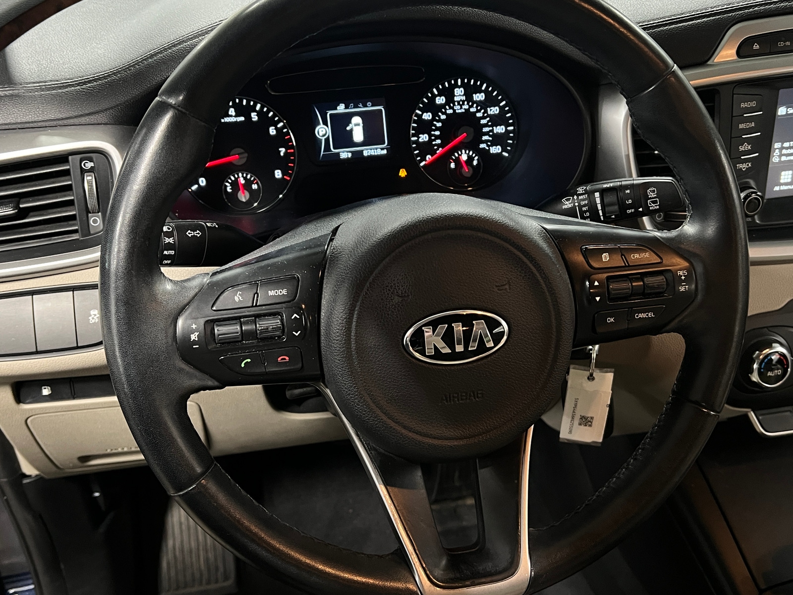 Thumbnail: 2017 Kia Sorento - 5