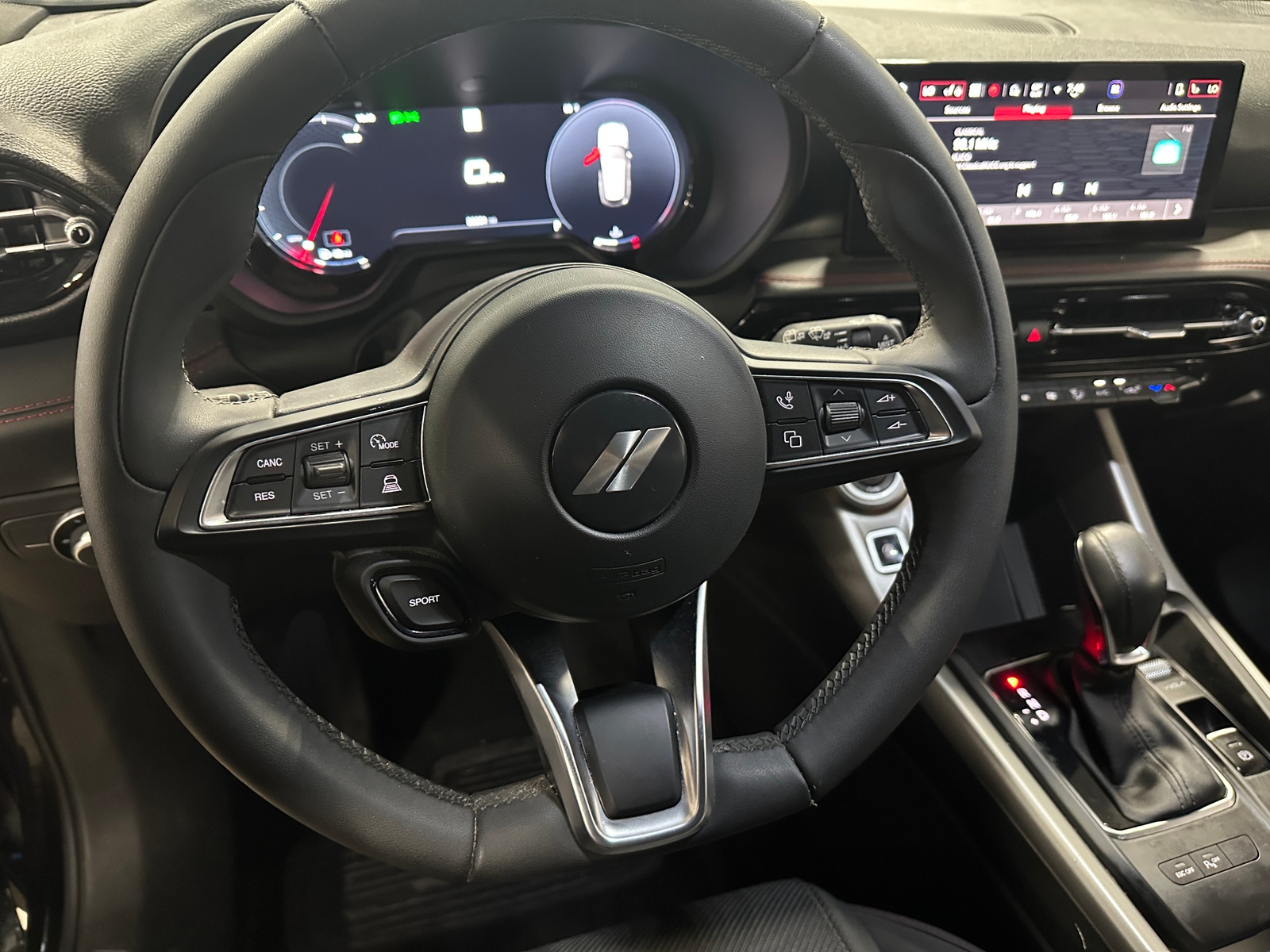 Thumbnail: 2024 Dodge Hornet - 4