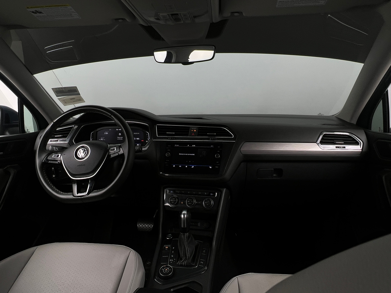 Thumbnail: 2021 Volkswagen Tiguan - 2