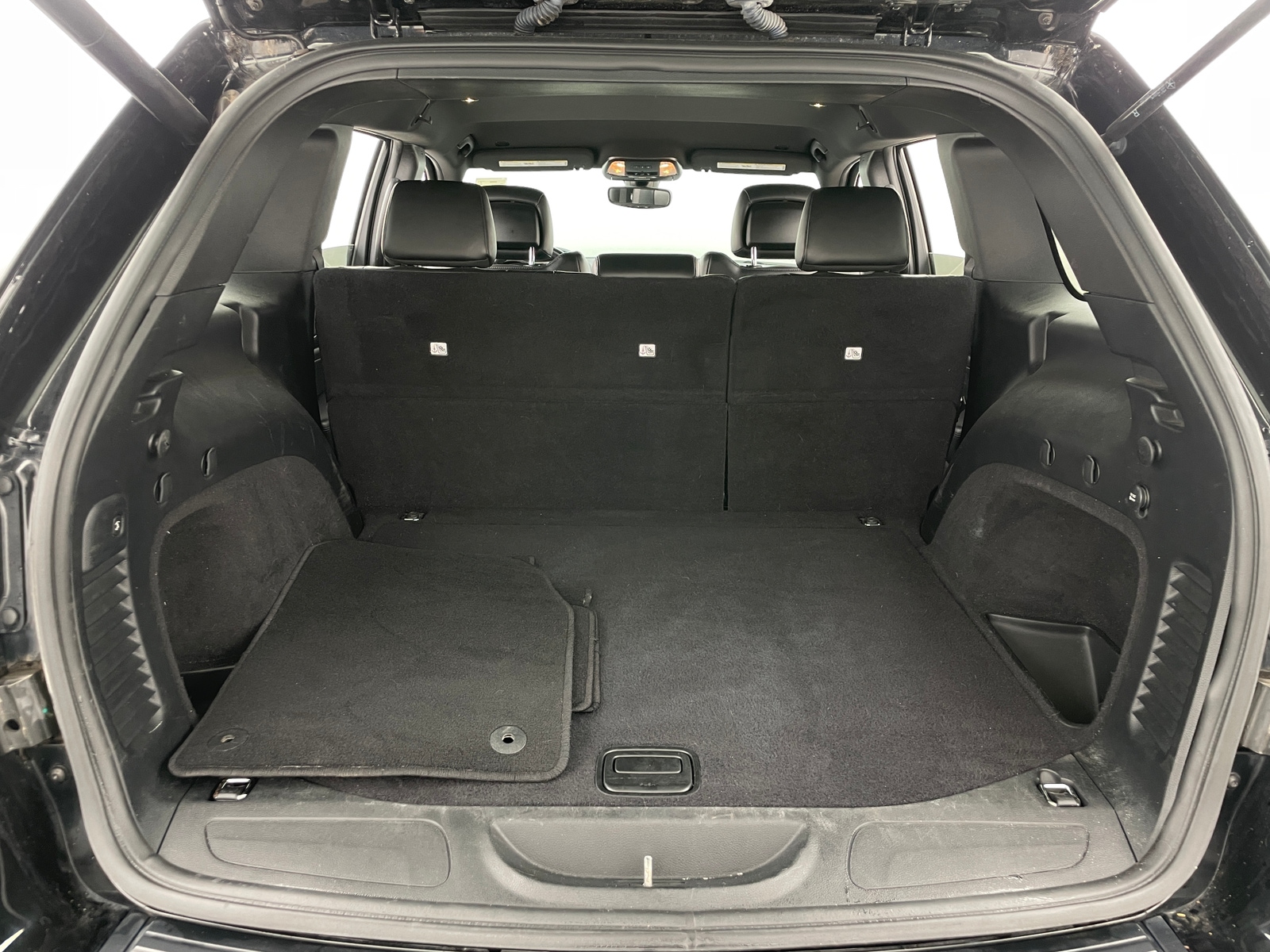 Thumbnail: 2020 Jeep Grand Cherokee - 6