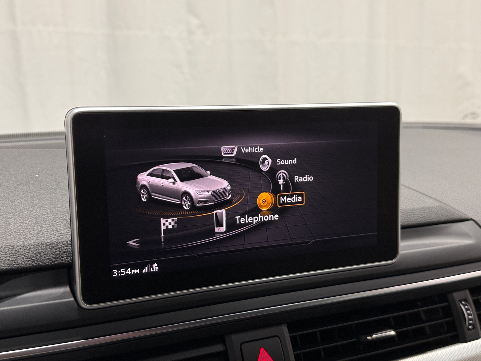 Thumbnail: 2017 Audi A4 - 3