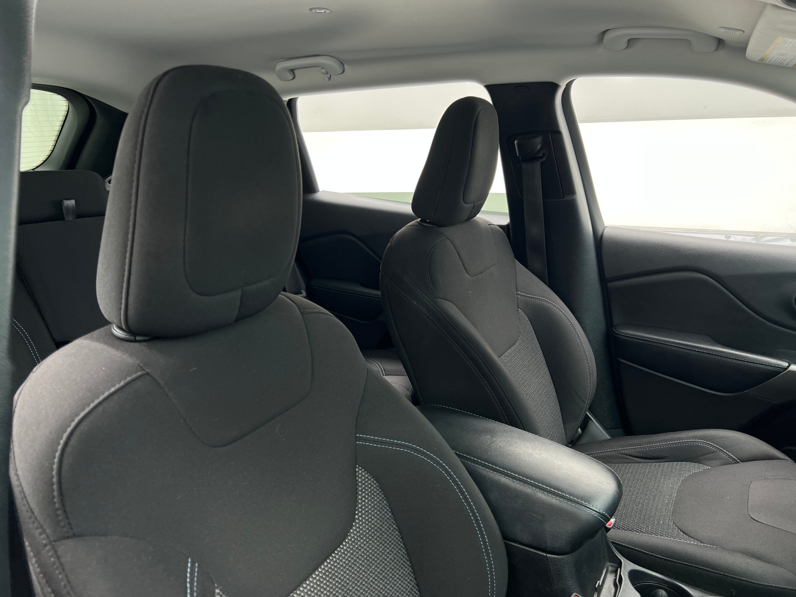 Thumbnail: 2020 Jeep Cherokee - 2