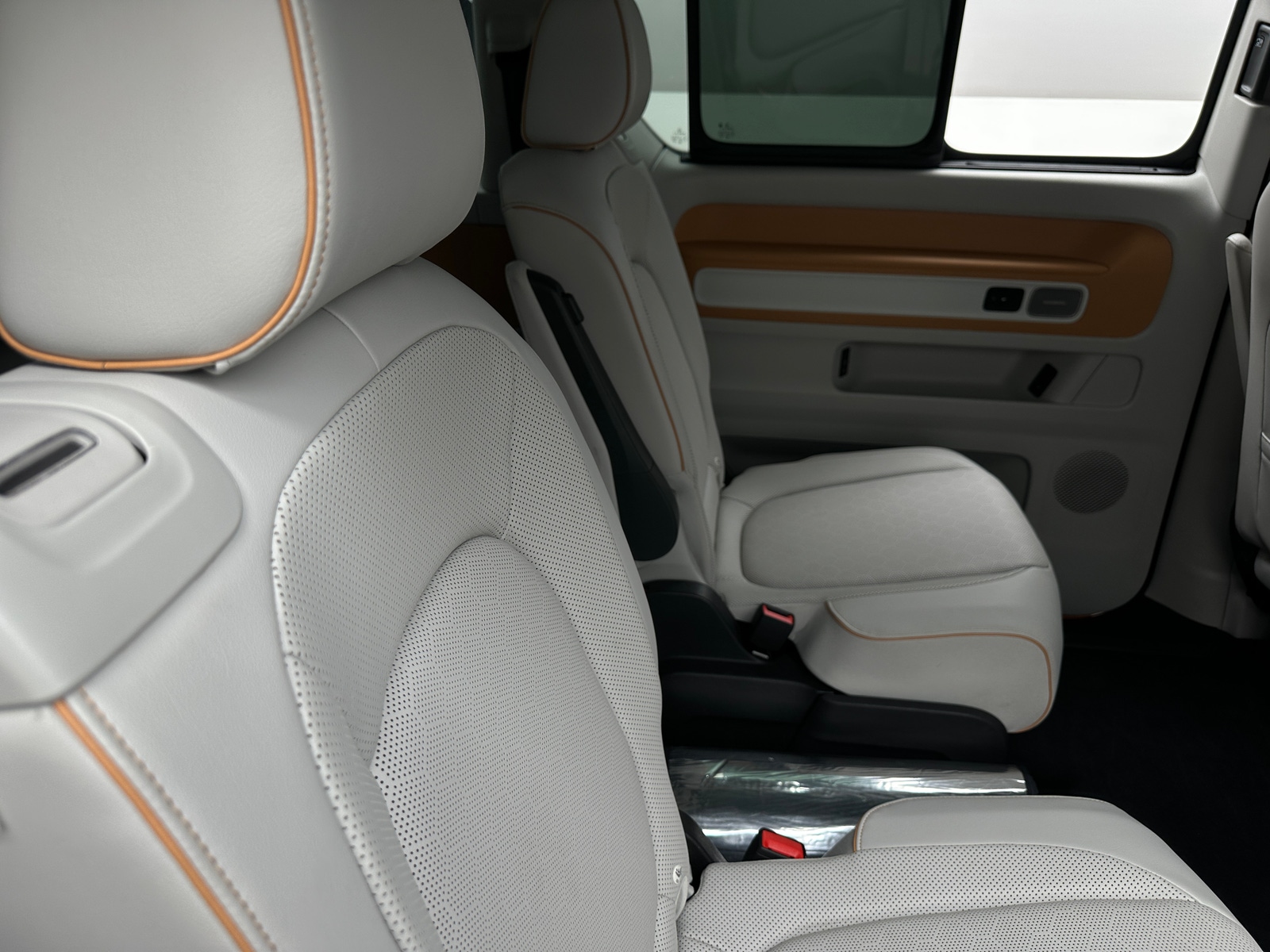 Thumbnail: 2025 Volkswagen ID.Buzz - 5