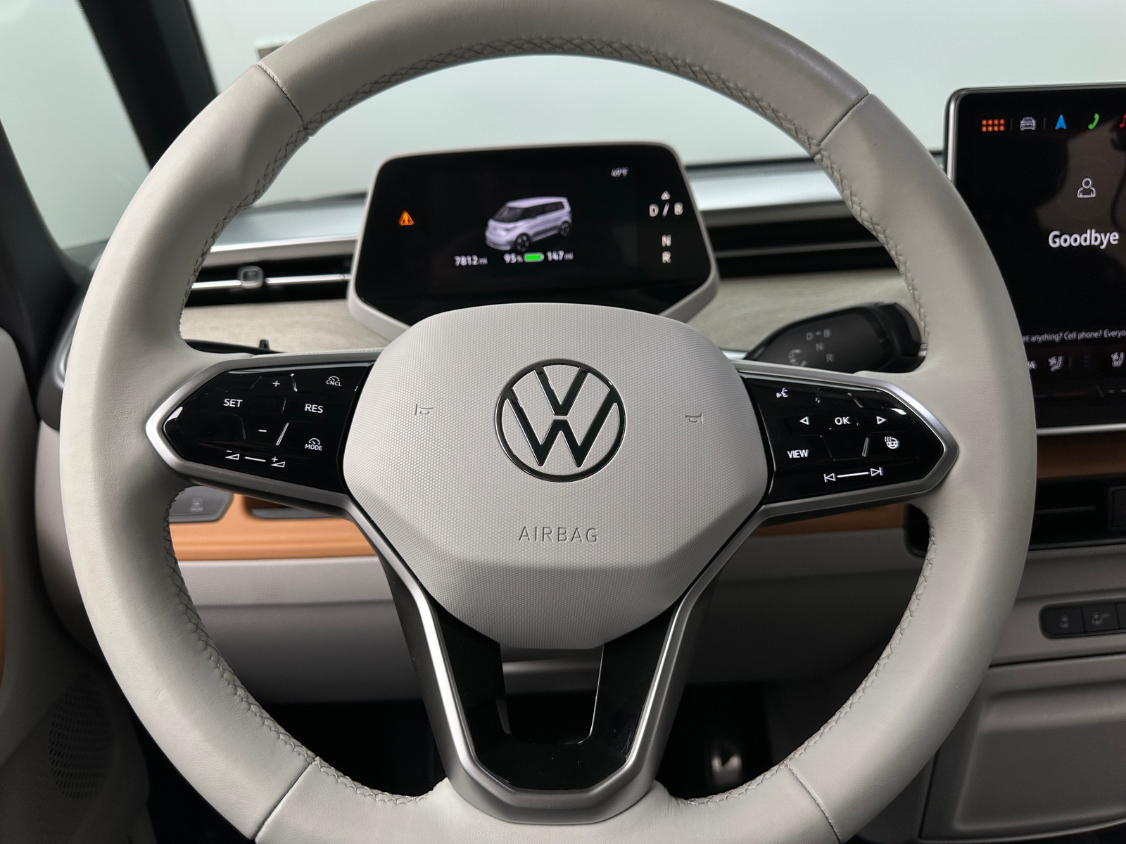 Thumbnail: 2025 Volkswagen ID.Buzz - 4