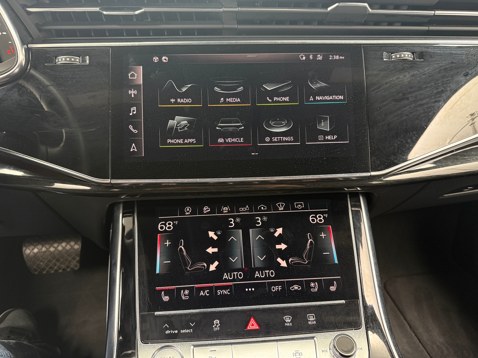 Thumbnail: 2019 Audi Q8 - 3