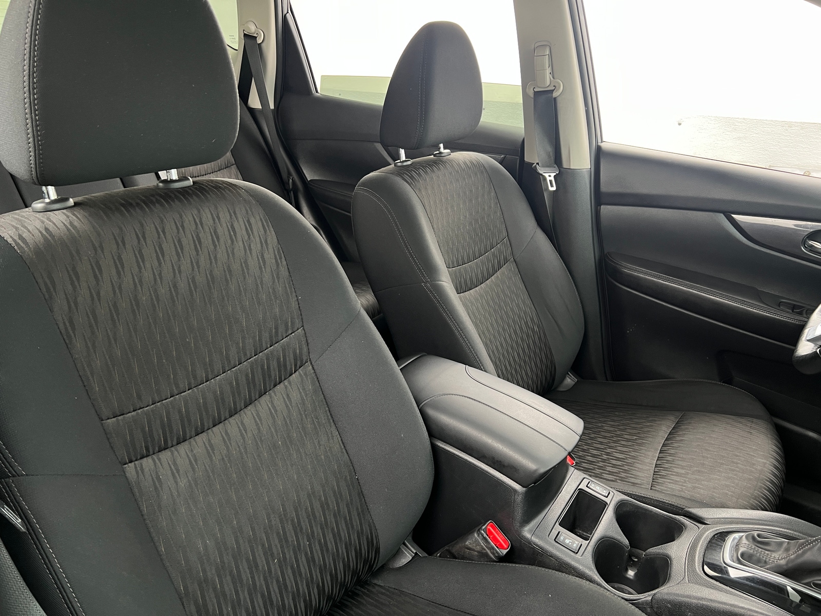 Thumbnail: 2019 Nissan Rogue - 2