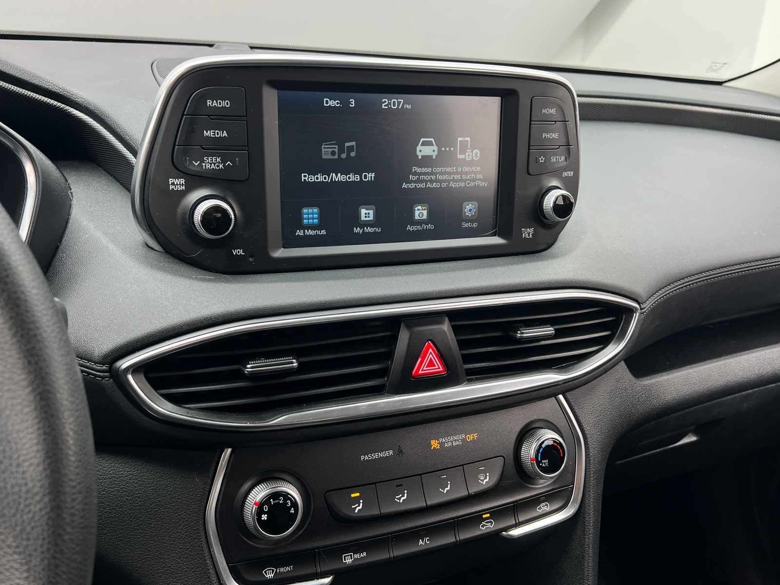 Thumbnail: 2020 Hyundai Santa Fe - 4