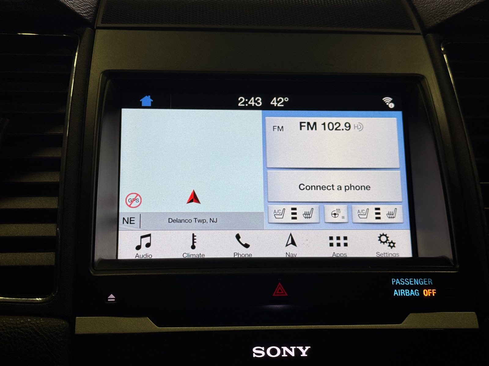 Thumbnail: 2016 Ford Taurus - 3