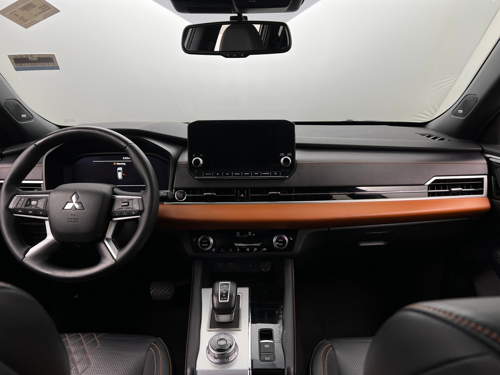 Thumbnail: 2023 Mitsubishi Outlander - 2