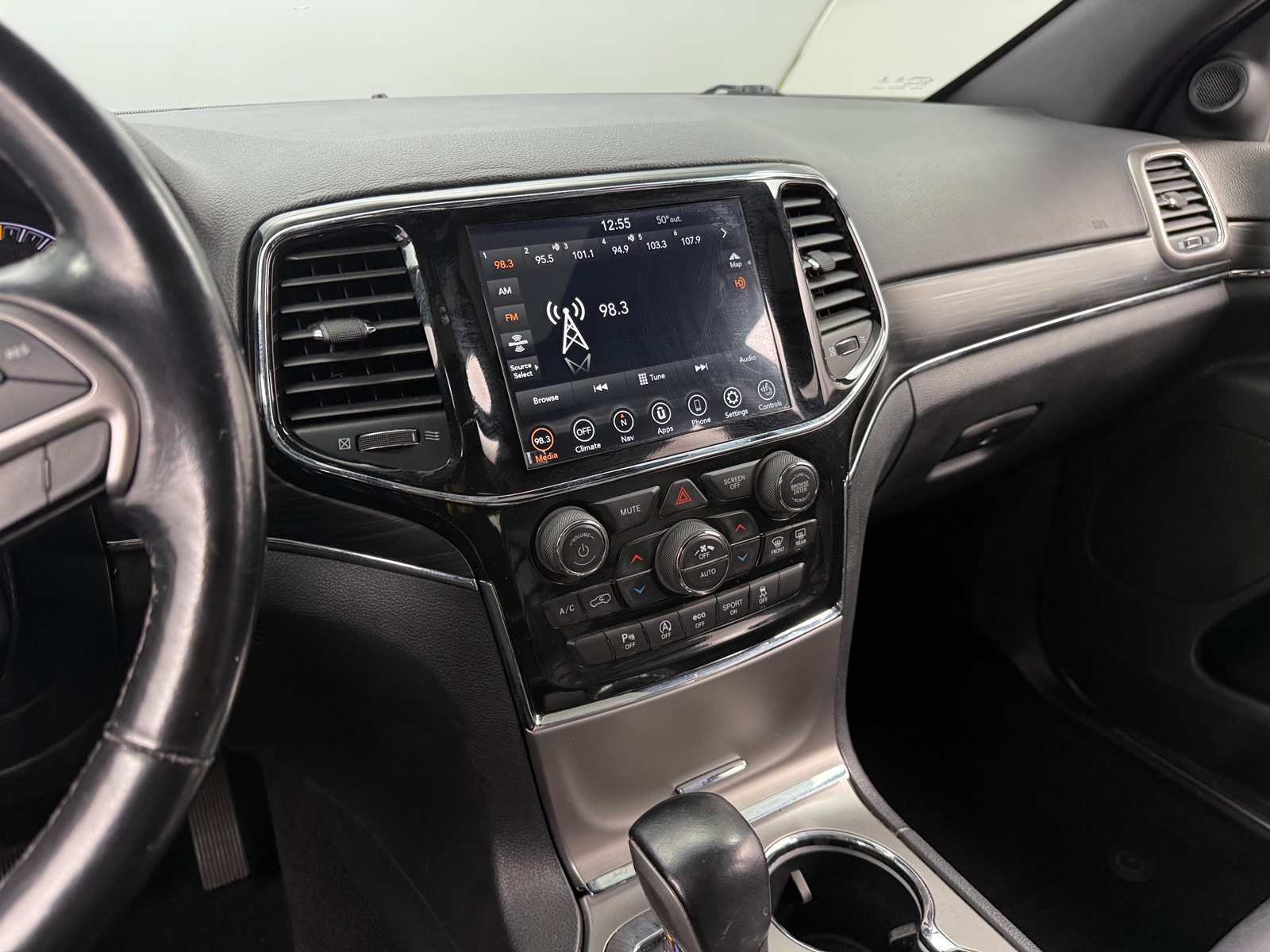 Thumbnail: 2020 Jeep Grand Cherokee - 3