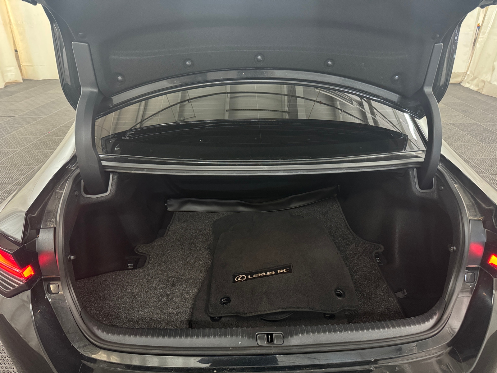 Thumbnail: 2024 Lexus RC - 4