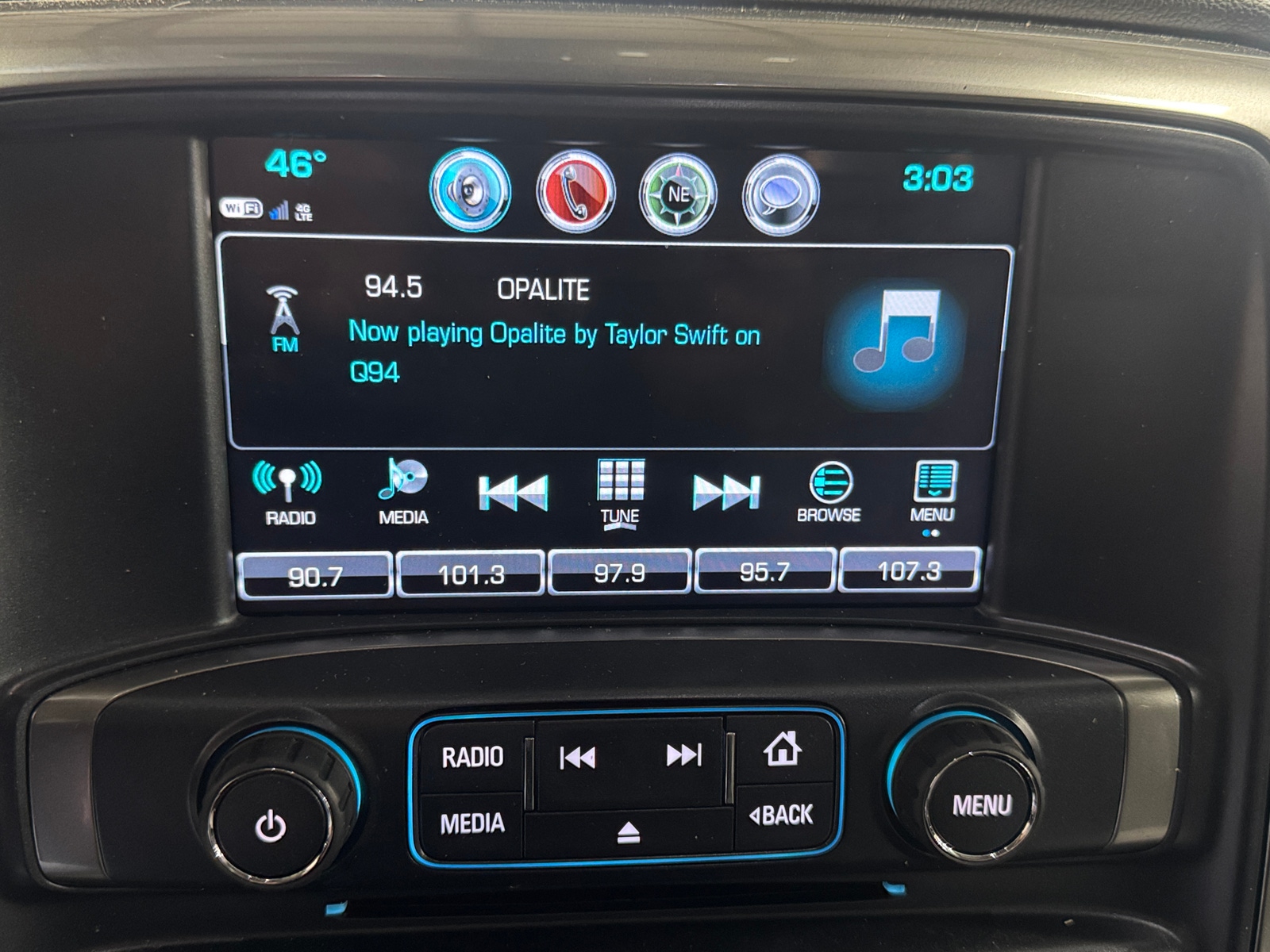 Thumbnail: 2018 Chevrolet Silverado 1500 - 3