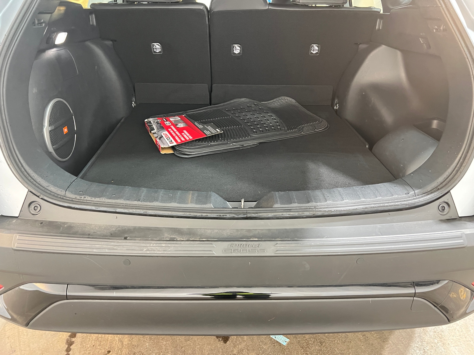 Thumbnail: 2023 Toyota Corolla Cross - 6