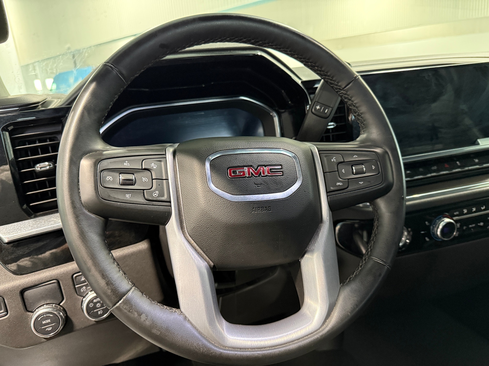 Thumbnail: 2024 GMC Sierra 1500 - 4