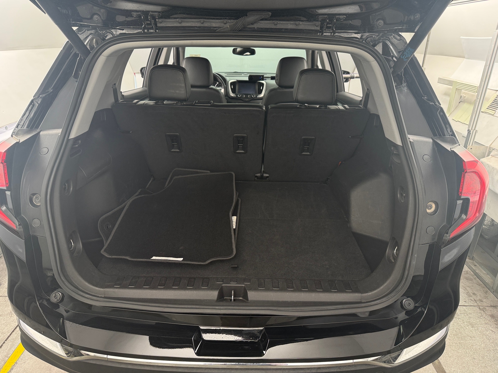 Thumbnail: 2024 GMC Terrain - 6