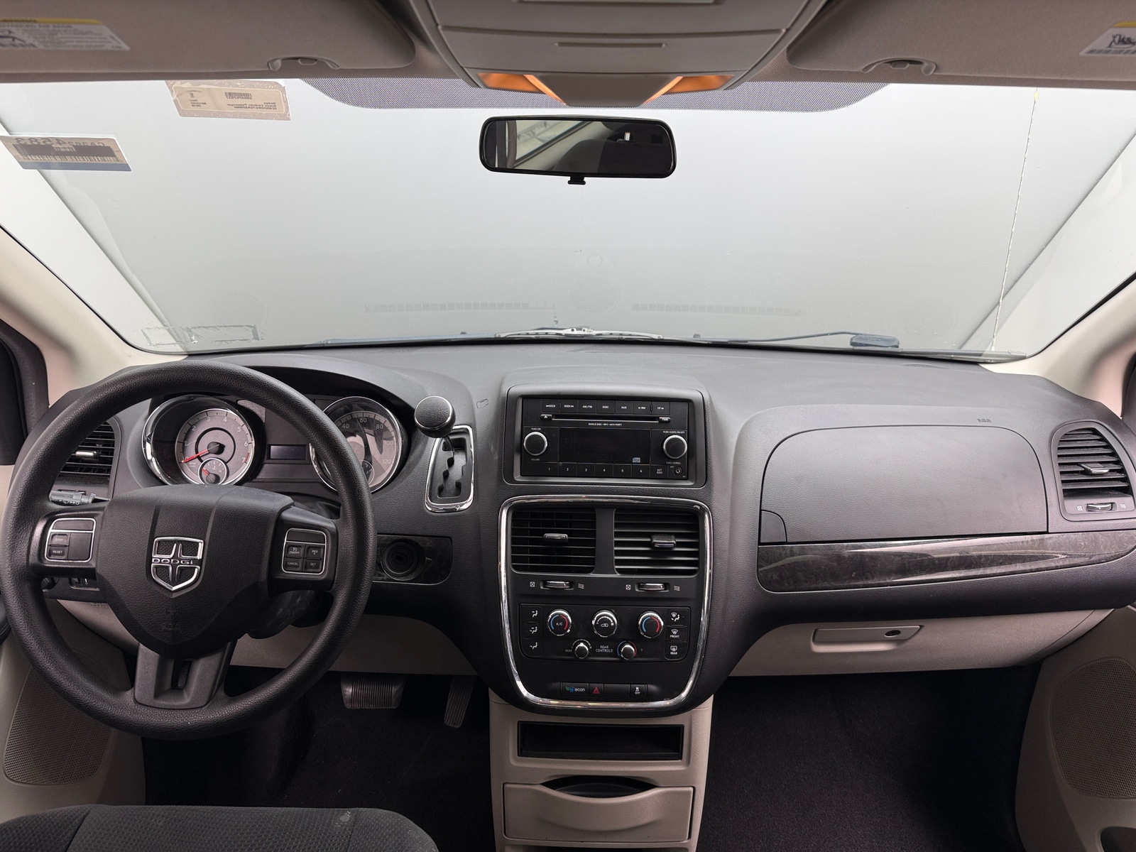 Thumbnail: 2016 Dodge Grand Caravan - 3