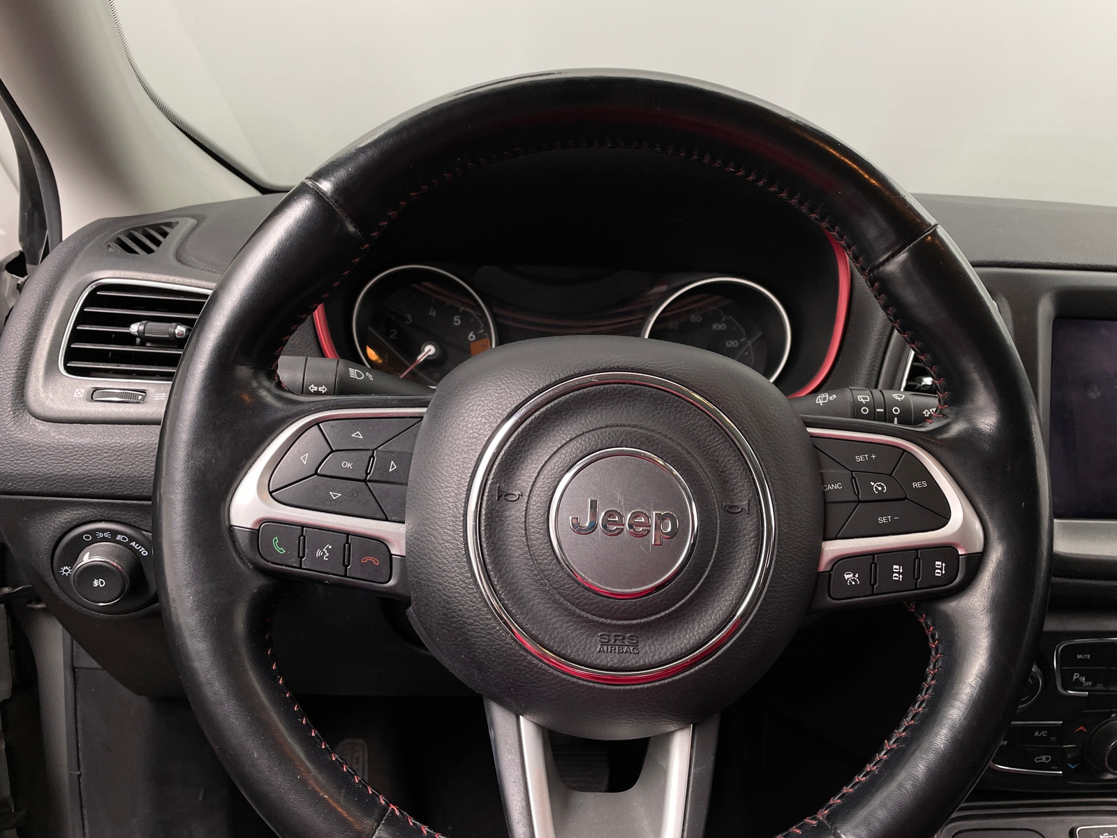 Thumbnail: 2021 Jeep Compass - 4