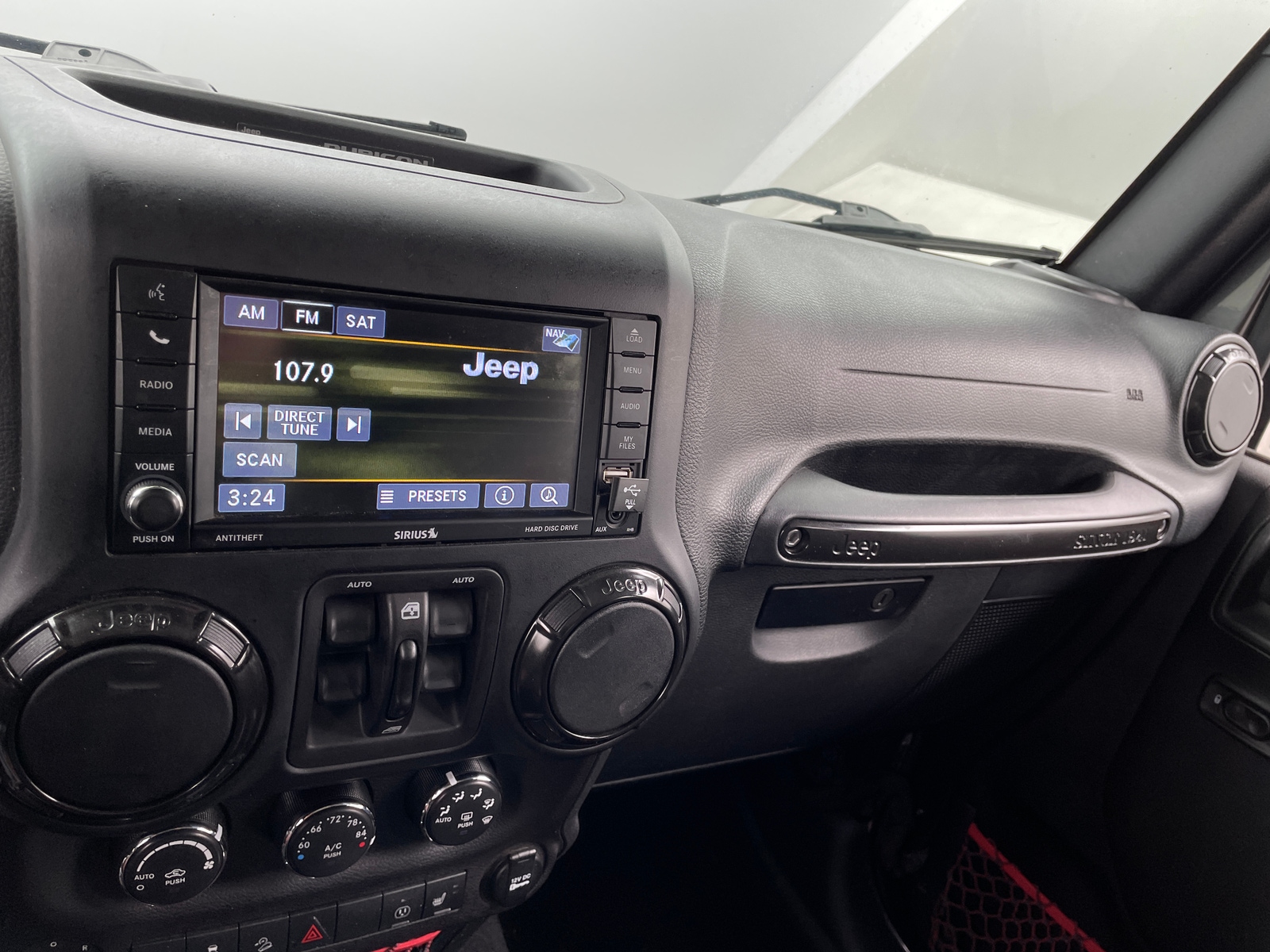 Thumbnail: 2018 Jeep Wrangler - 3