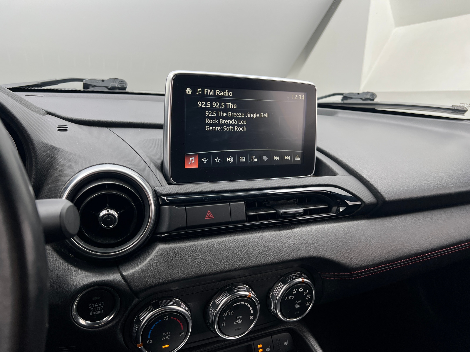 Thumbnail: 2017 Mazda MX-5 Miata - 3