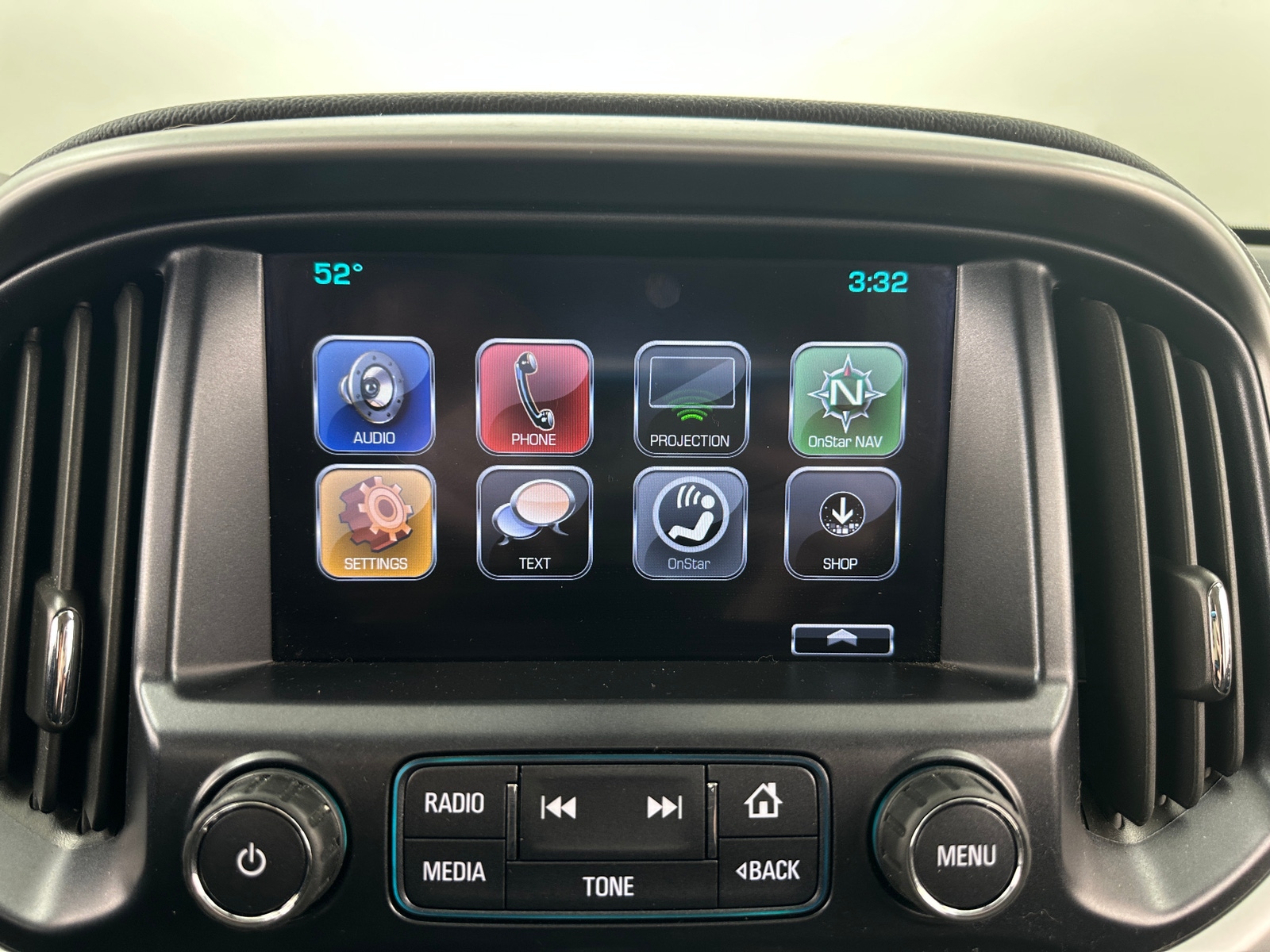 Thumbnail: 2017 Chevrolet Colorado - 4