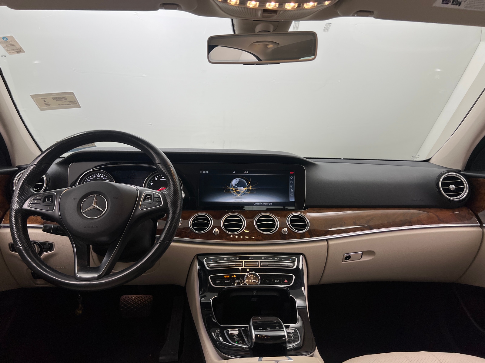 Thumbnail: 2018 Mercedes-Benz E-Class - 2