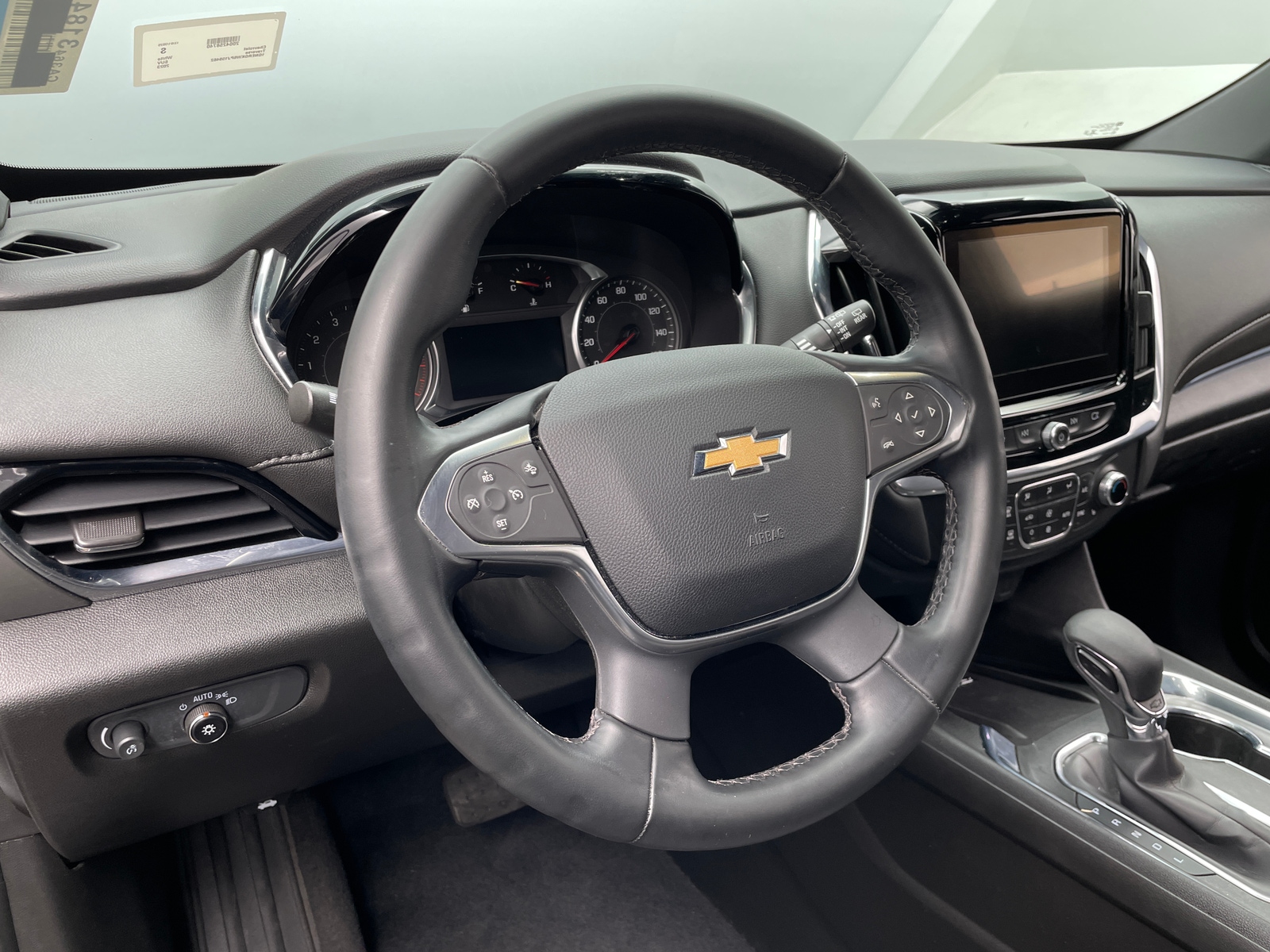 Thumbnail: 2023 Chevrolet Traverse - 5