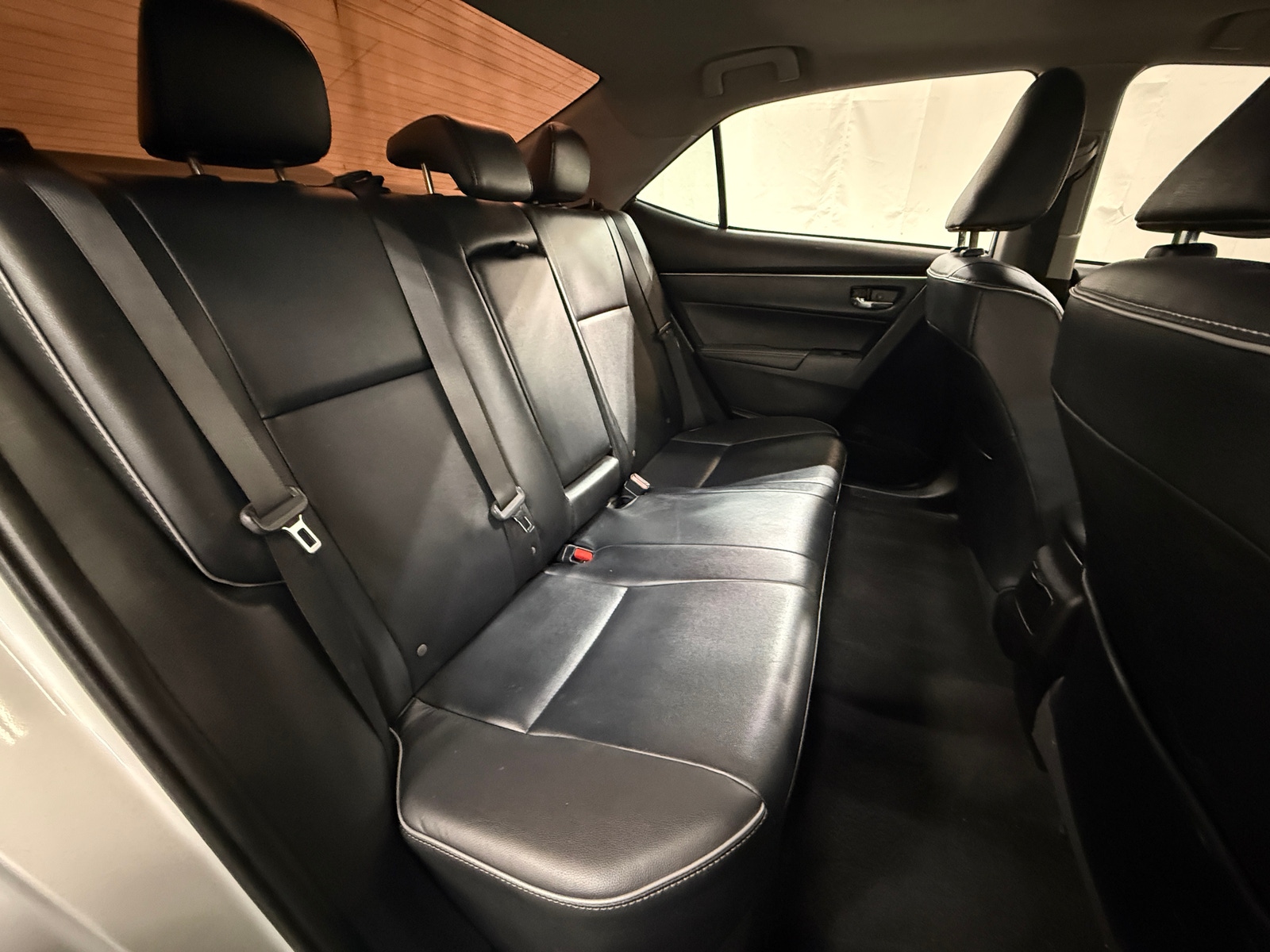 Thumbnail: 2017 Toyota Corolla - 6