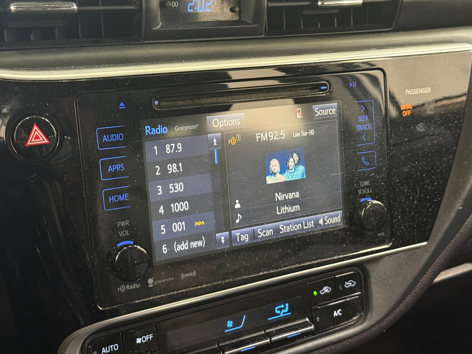 Thumbnail: 2017 Toyota Corolla - 4