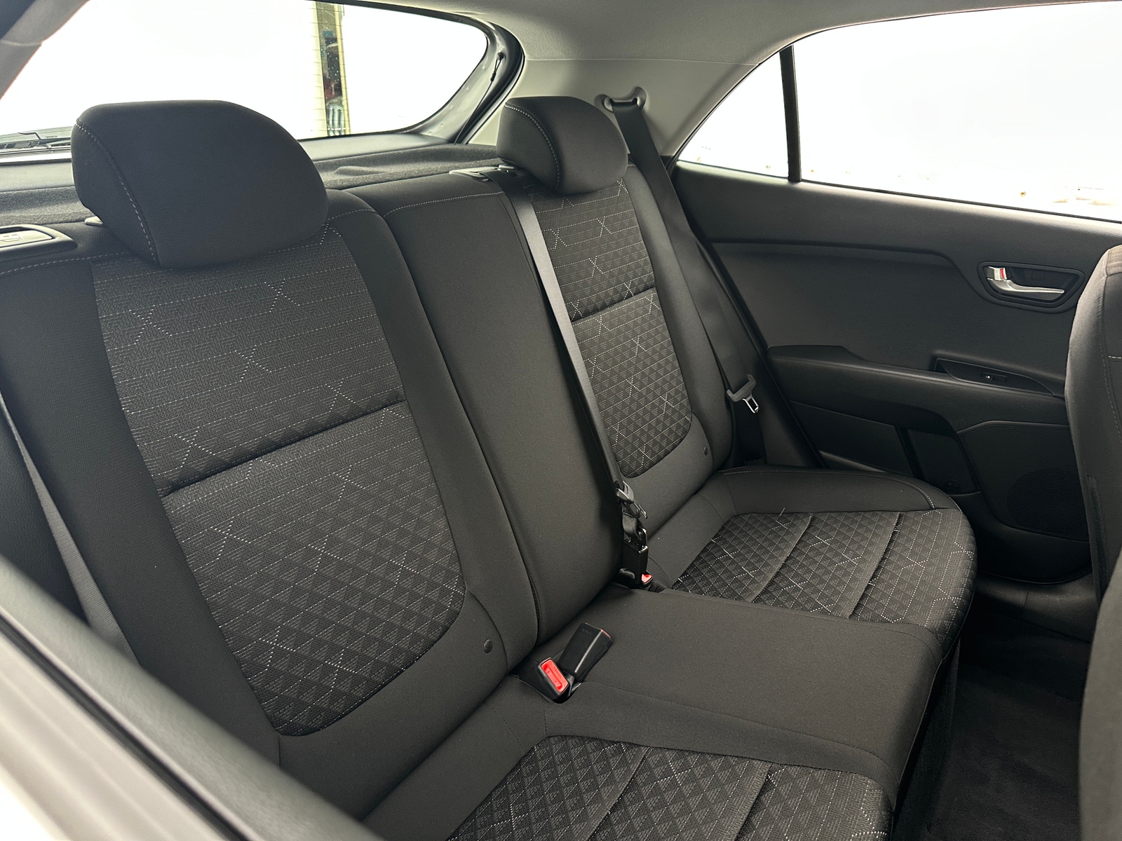 Thumbnail: 2023 Kia Rio - 6