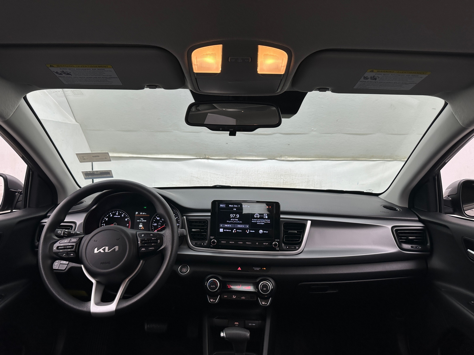 Thumbnail: 2023 Kia Rio - 3