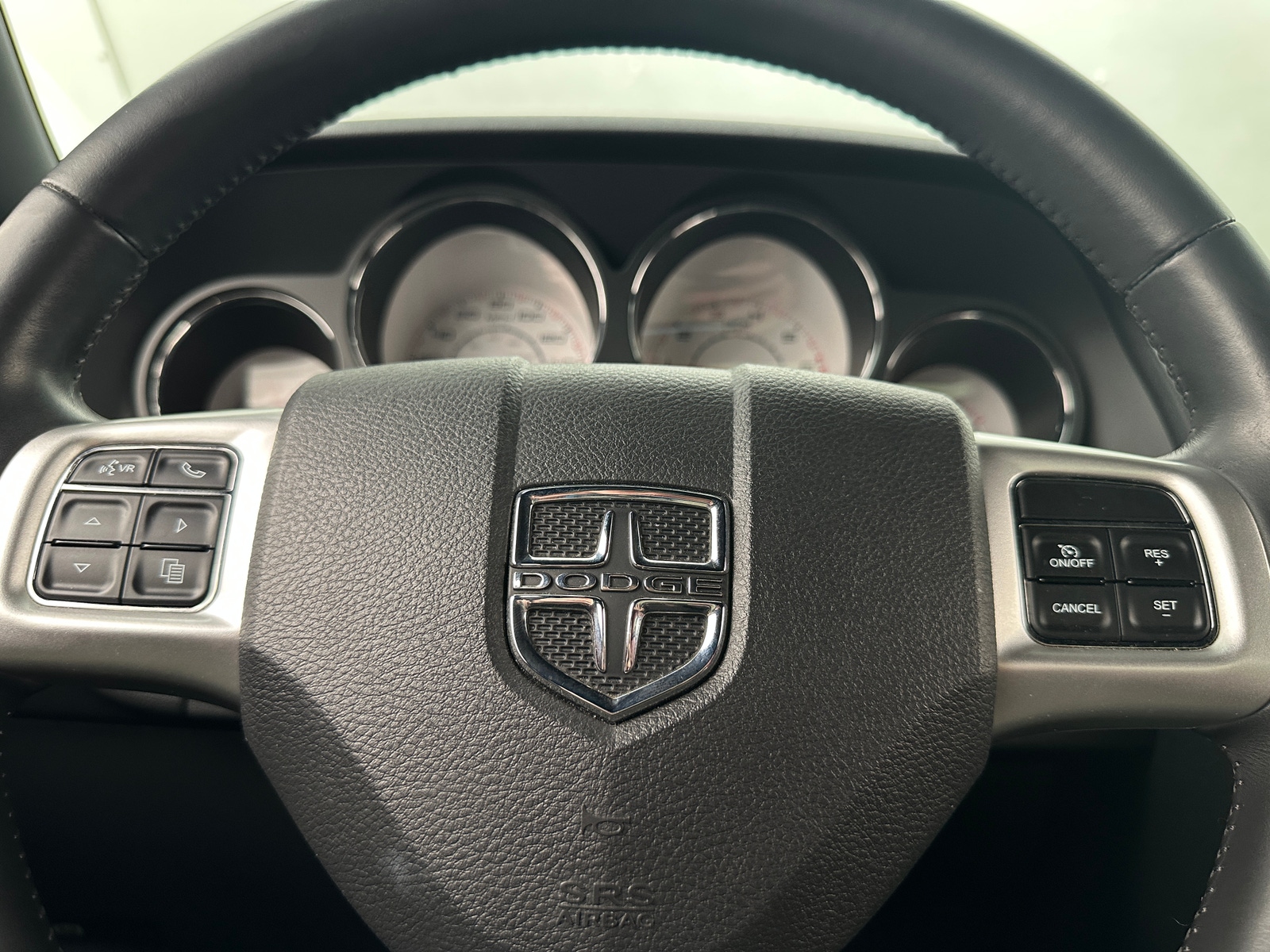 Thumbnail: 2013 Dodge Challenger - 4