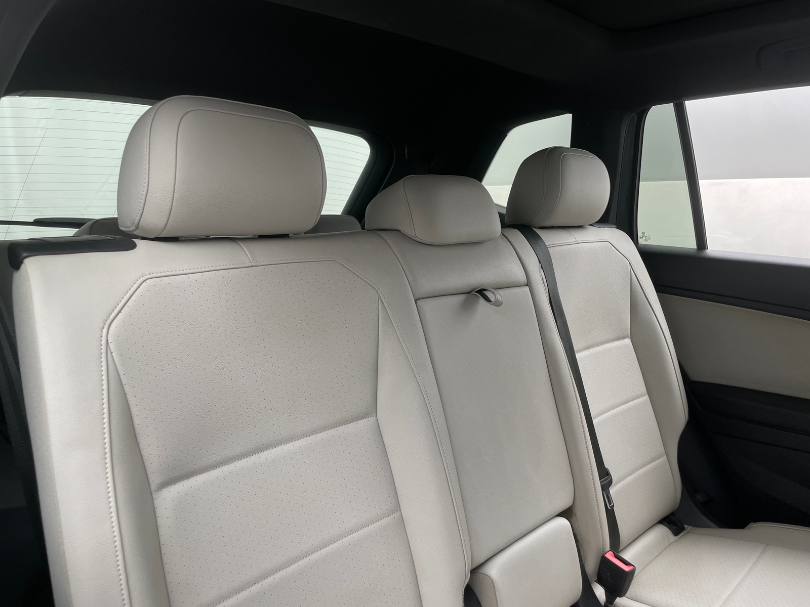 Thumbnail: 2021 Volkswagen Tiguan - 5