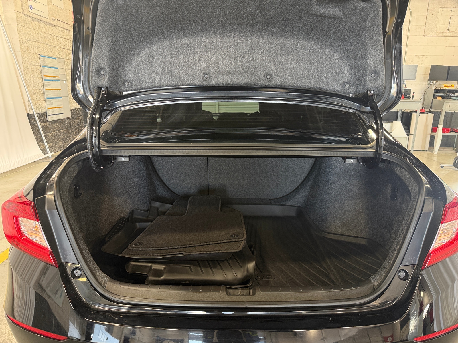 Thumbnail: 2021 Honda Accord - 7