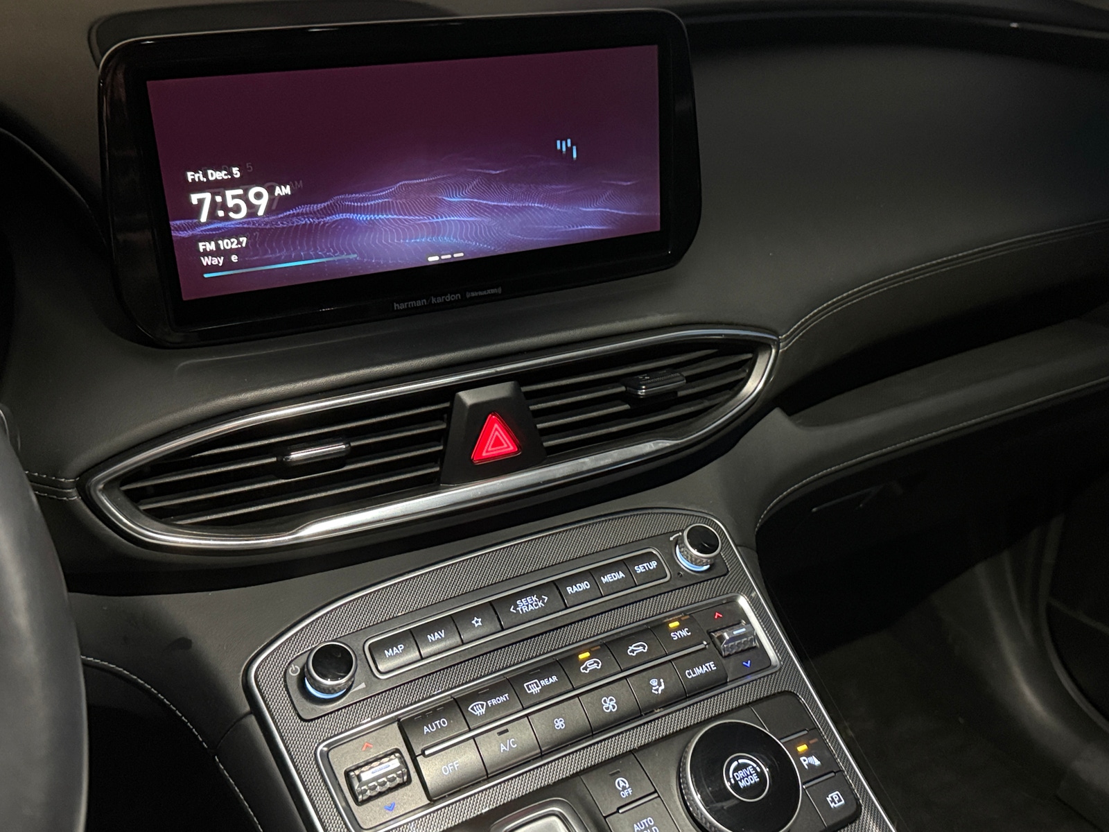 Thumbnail: 2022 Hyundai Santa Fe - 3